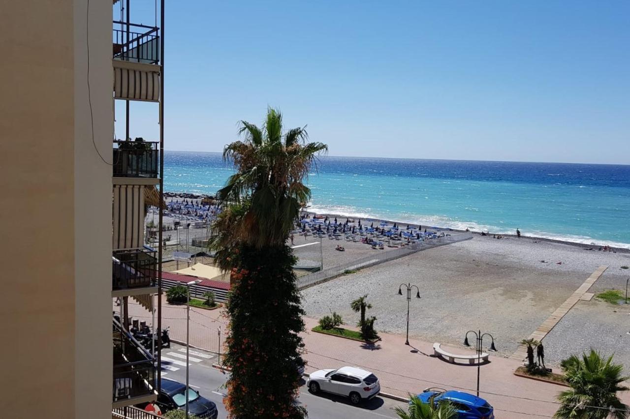 Ferienwohnung Casalmare Sabina Ventimiglia Exterior foto
