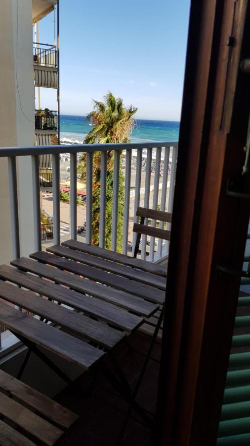 Ferienwohnung Casalmare Sabina Ventimiglia Exterior foto